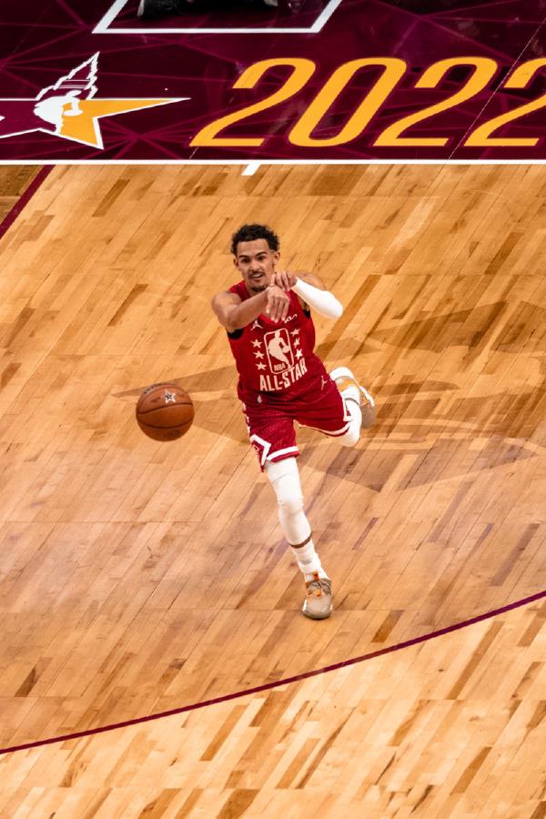 特雷杨2021季后赛传奇之旅：冰封MSG到东部决赛的22岁奇迹